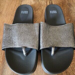 Eileen Fisher Metallic Gray Silver Leather Slip On Flat Thong Sandals Womens 8.5